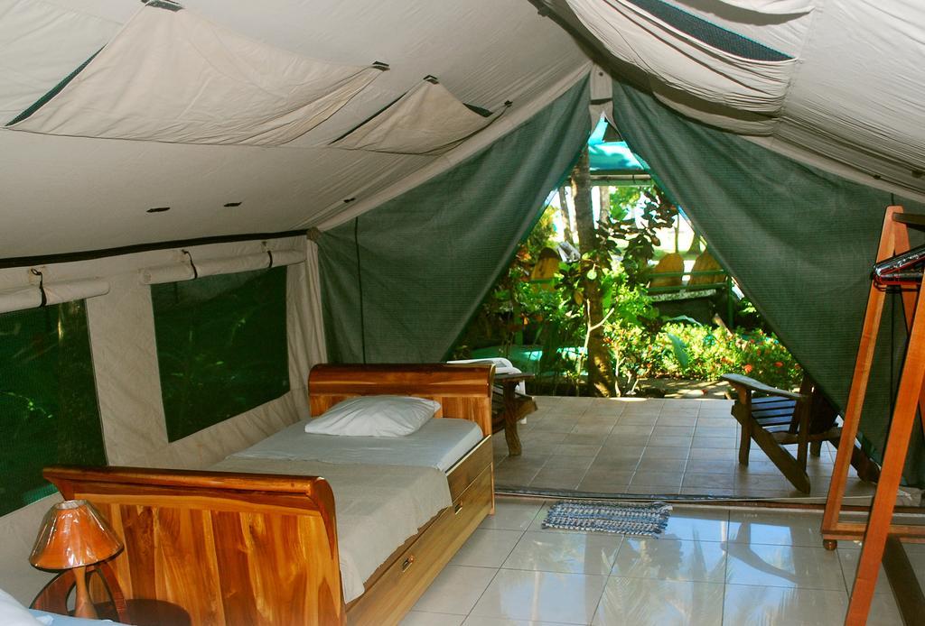 Matapalo  Rafiki Beach Camp الغرفة الصورة