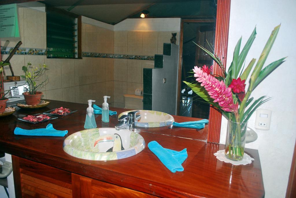 Matapalo  Rafiki Beach Camp الغرفة الصورة